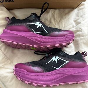 Asics Women's Trabuco Max 3 Trail Running Shoes Black and Purple